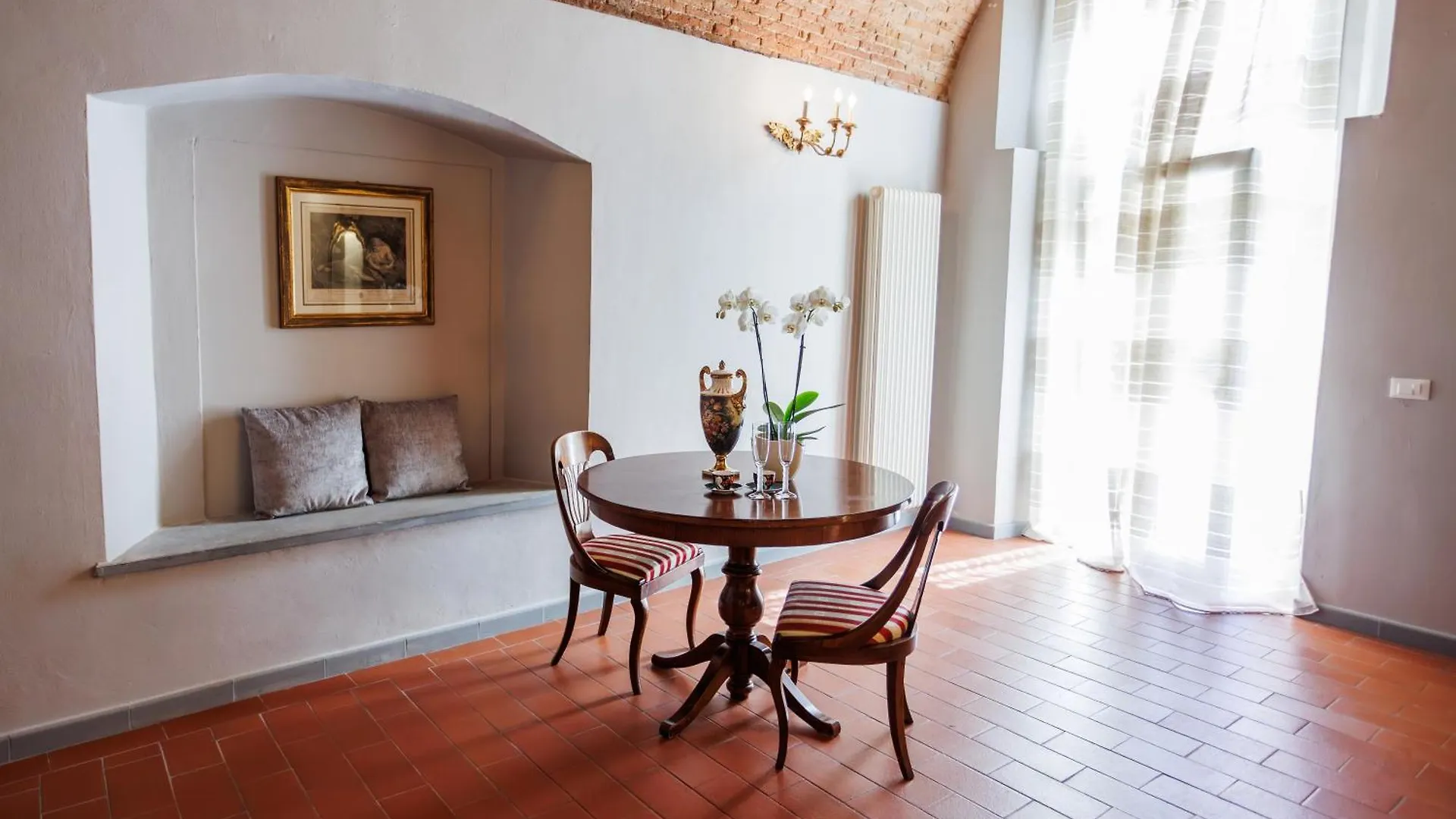 Palazzo Della Bianca-Royal Experience Lägenhet Pisa