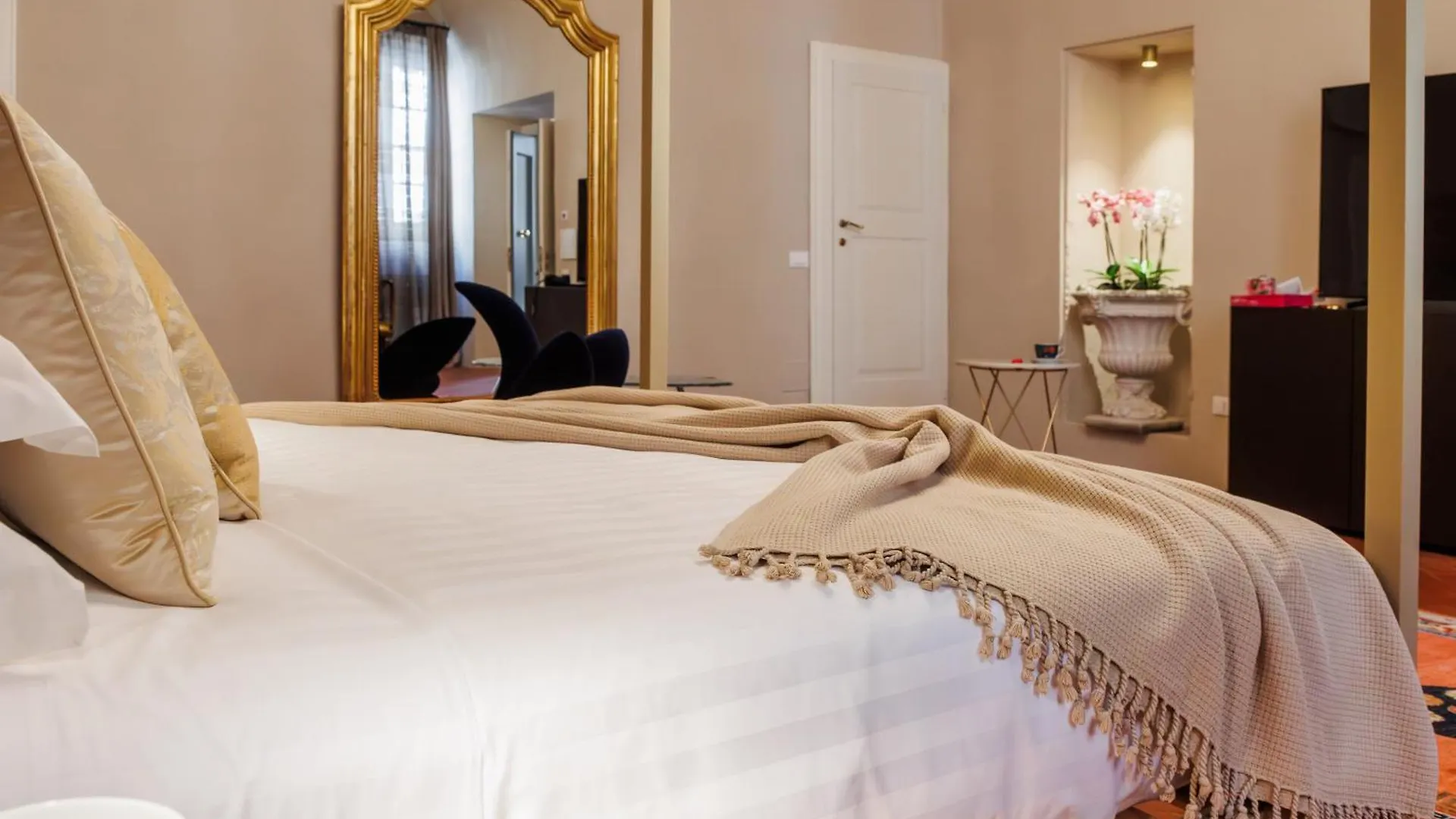Palazzo Della Bianca-Royal Experience Lägenhet Pisa